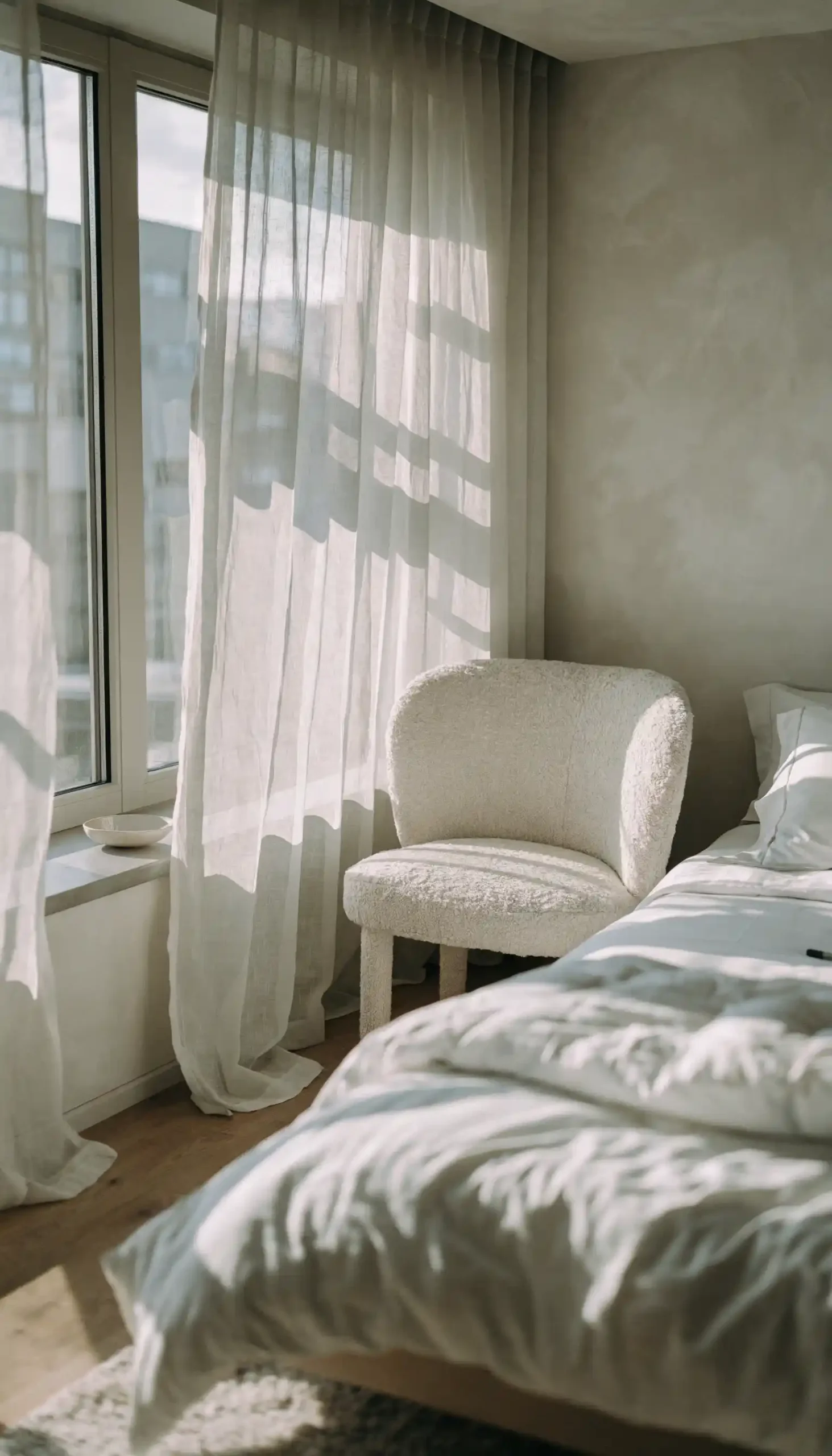 Cozy Neutral Bedroom Decor 2
