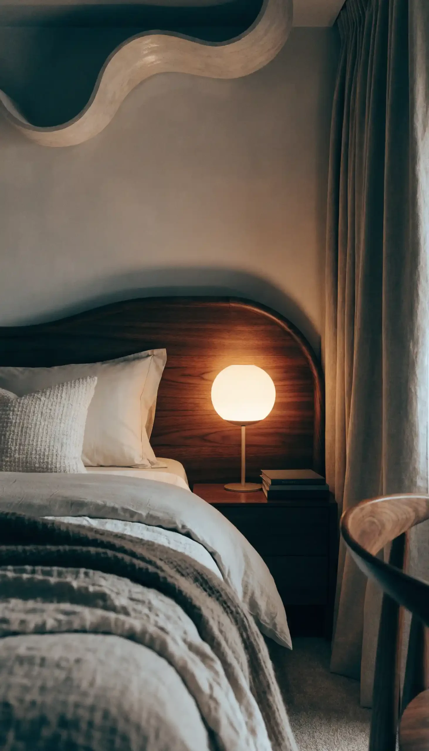 Cozy Neutral Bedroom Decor 4