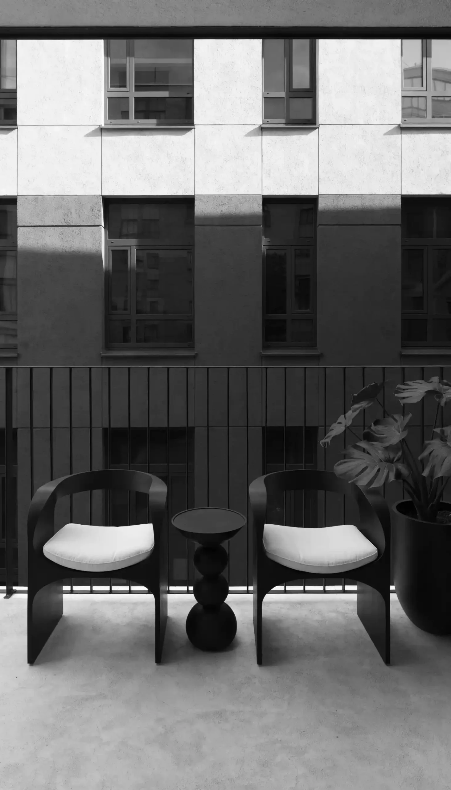 Small Apartment Balcony Decor 5